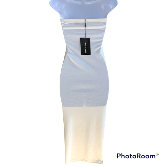 Pretty Little Thing White Graphic Bandeau Bodycon Dress - Picture 7 of 12